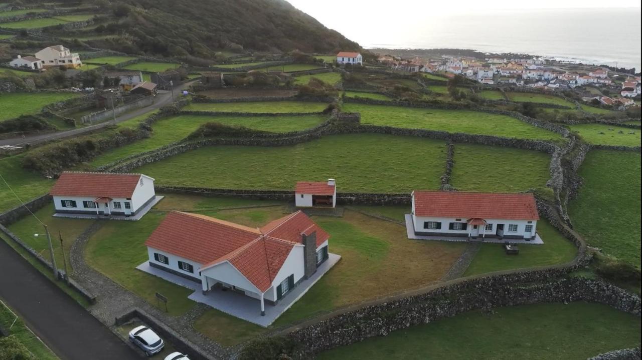 Villa Casas Da Cascata Lajes das Flores Exterior foto