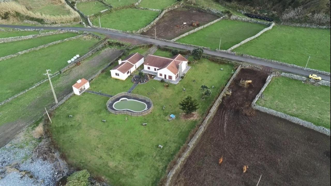 Villa Casas Da Cascata Lajes das Flores Exterior foto